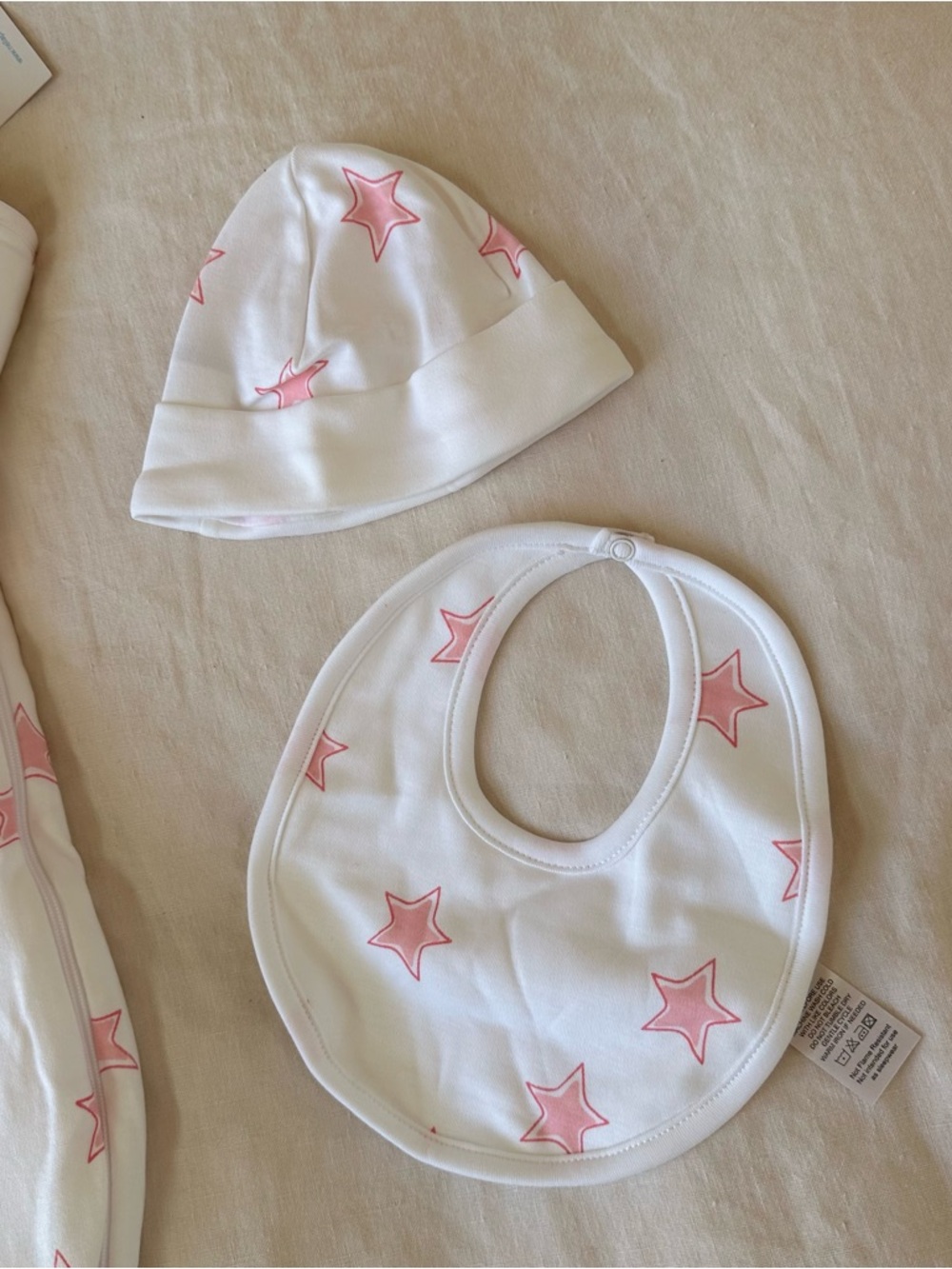 Nellapima Pink Stars Print Sleep Sack Blanket Bib Hat 4 Piece Set NEW NWT - Picture 2 of 7